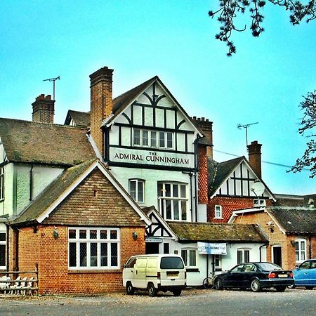 The Admiral Cunningham Hotel Bracknell Exterior photo